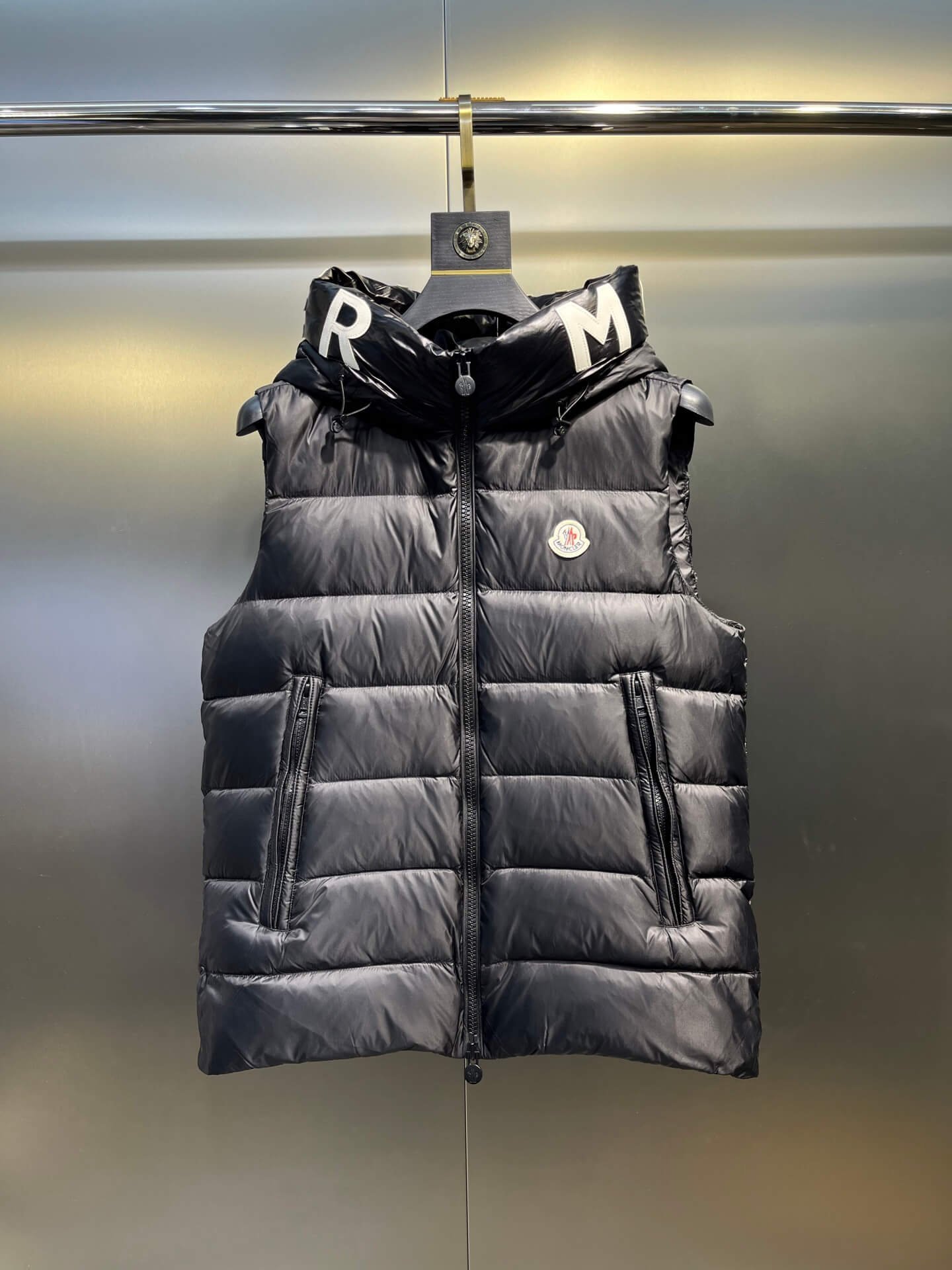 モンクレール メンズ ダウンジャケット コピー 通販 特別仕様