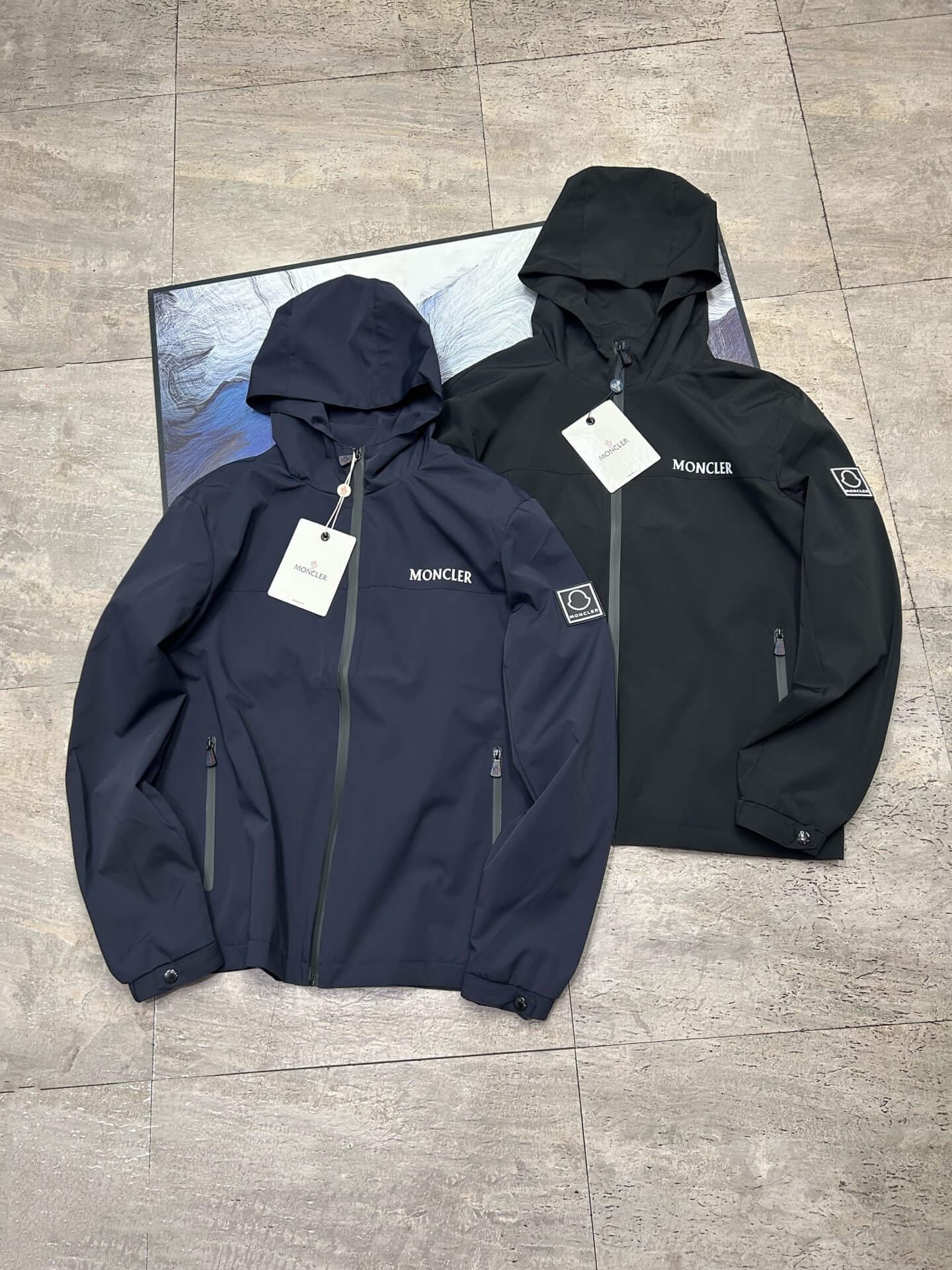 モンクレール メンズ ダウンジャケット コピー 高級感 絶賛発売中