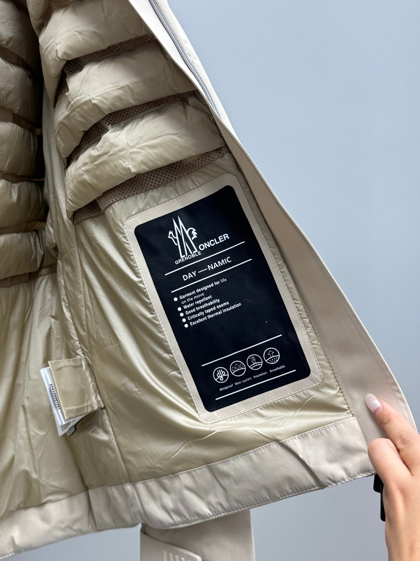 モンクレール ダウンジャケット メンズー