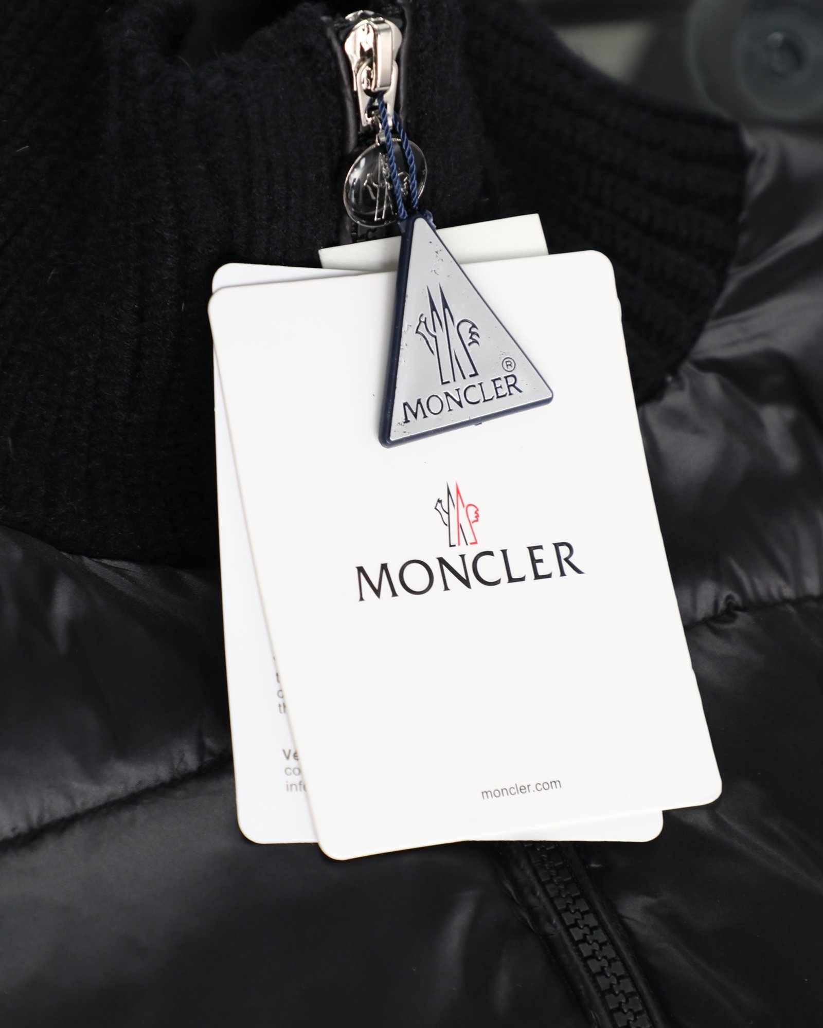 モンクレール ダウンジャケット レディース