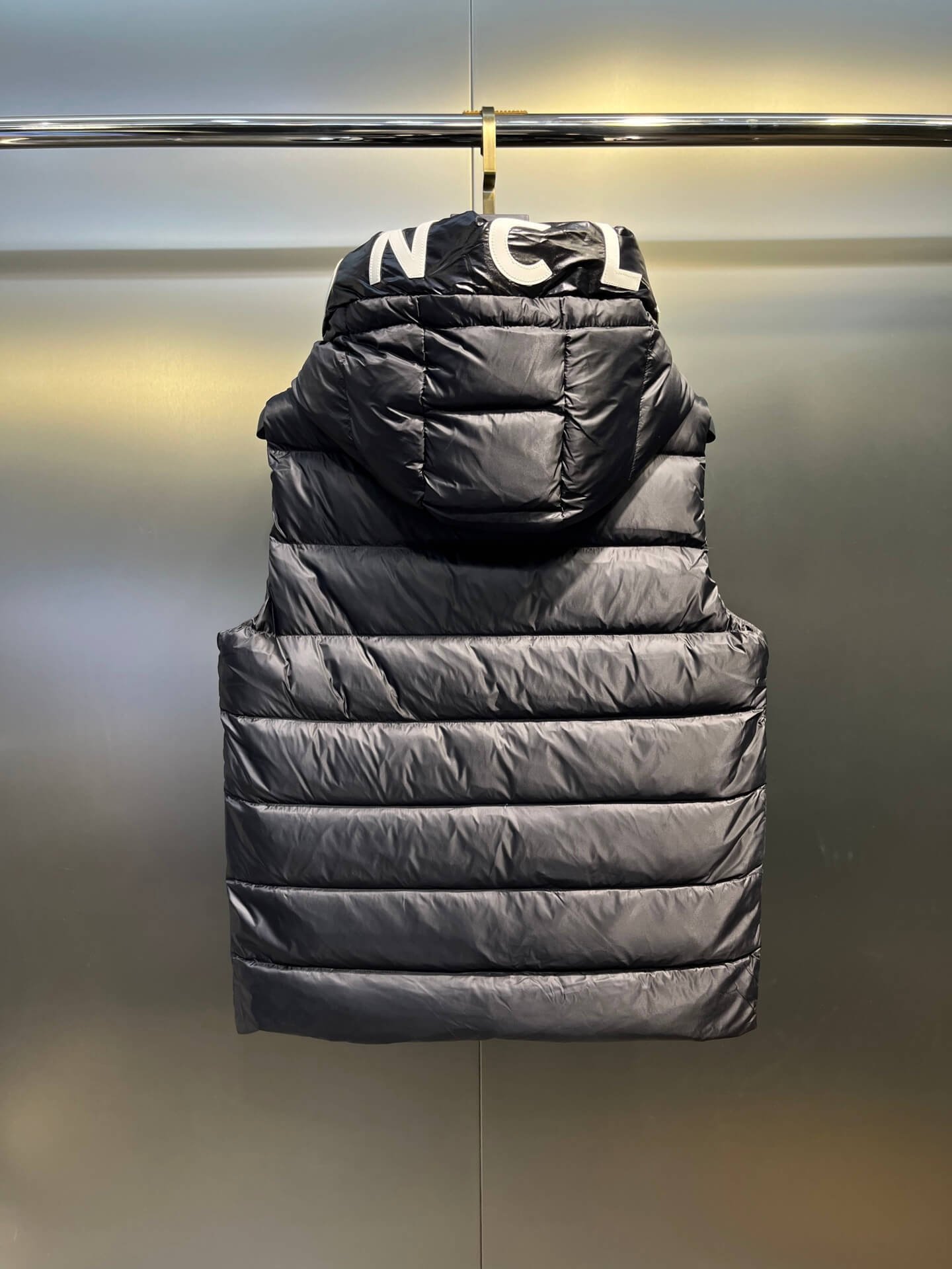 モンクレール メンズ ダウンジャケット コピー 通販 特別仕様