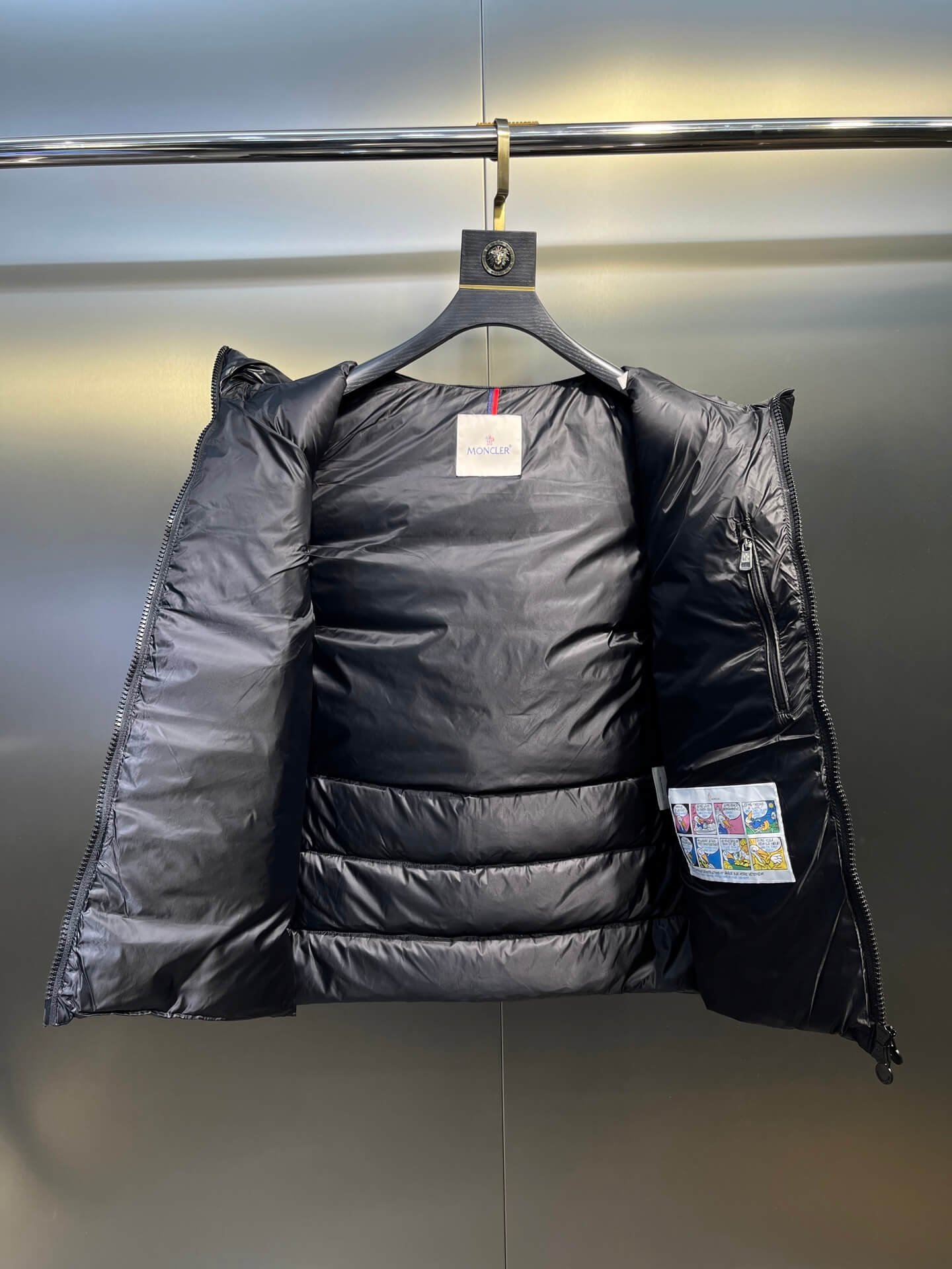 モンクレール メンズ ダウンジャケット コピー 通販 特別仕様