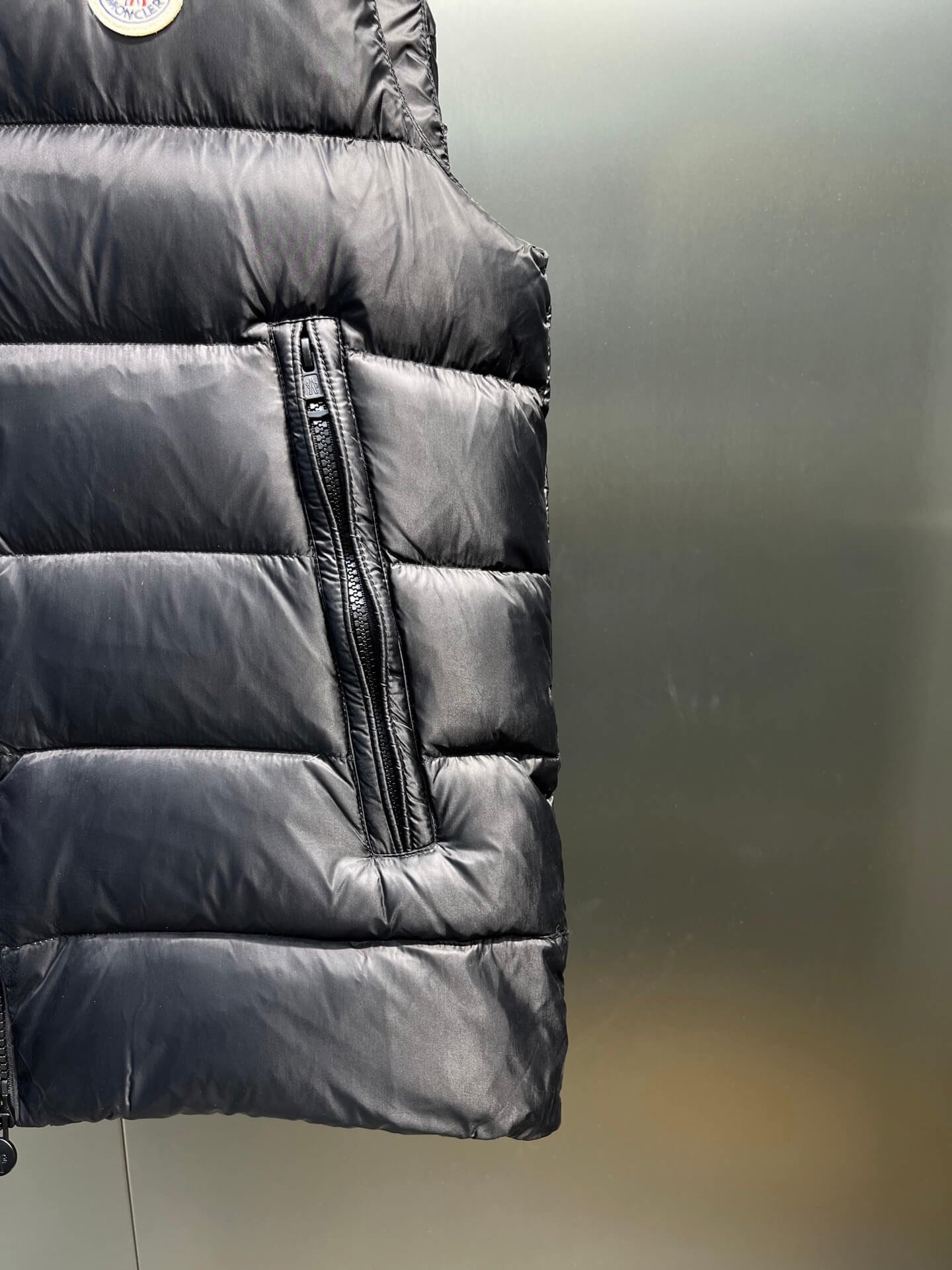 モンクレール メンズ ダウンジャケット コピー 通販 特別仕様