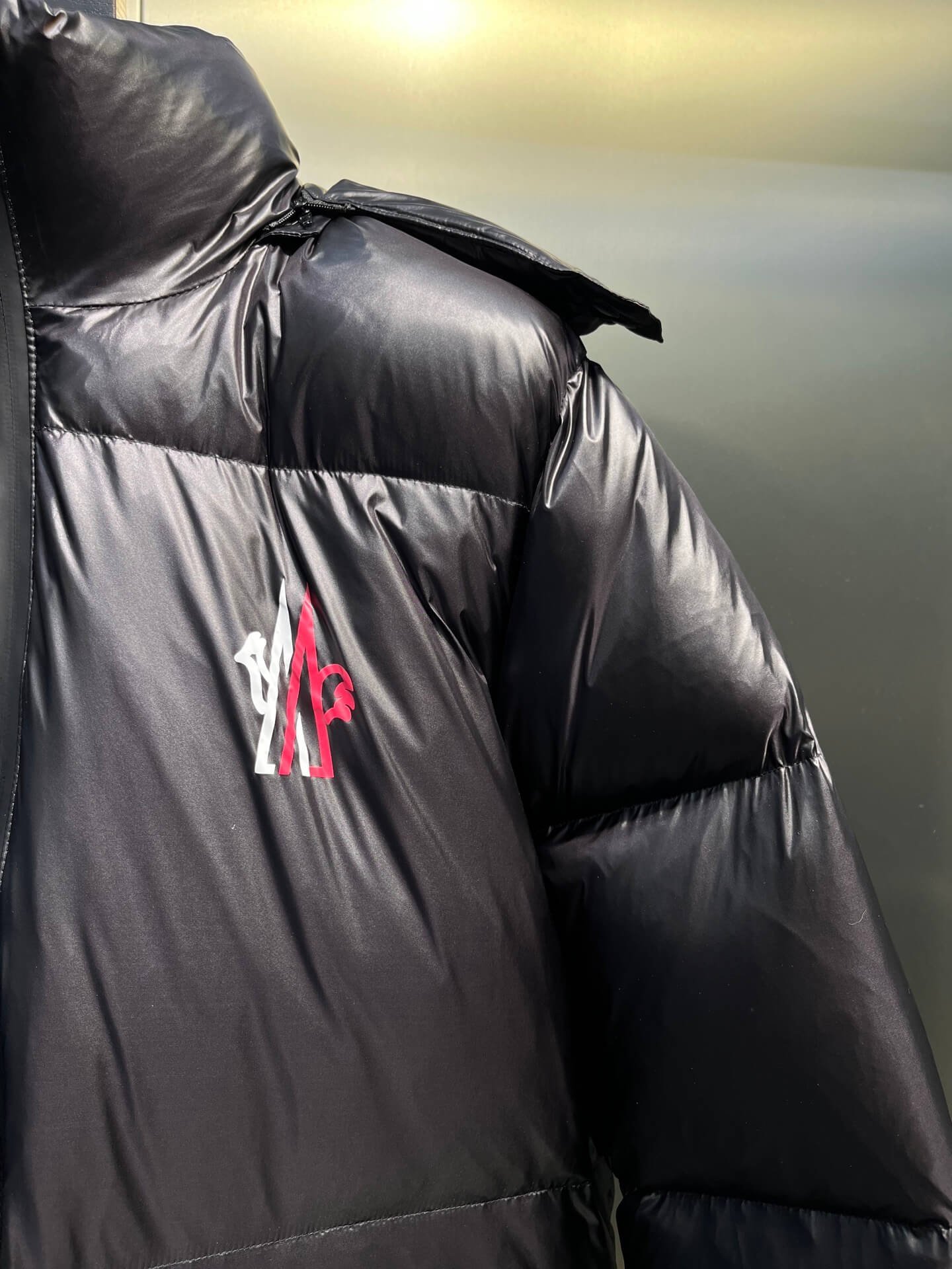 モンクレール メンズ ダウンジャケット コピー 絶賛発売中 特別仕様