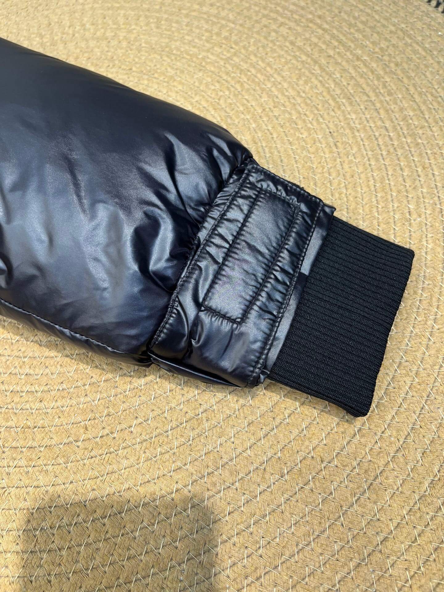 モンクレール メンズ ダウンジャケット コピー 絶賛発売中 特別仕様