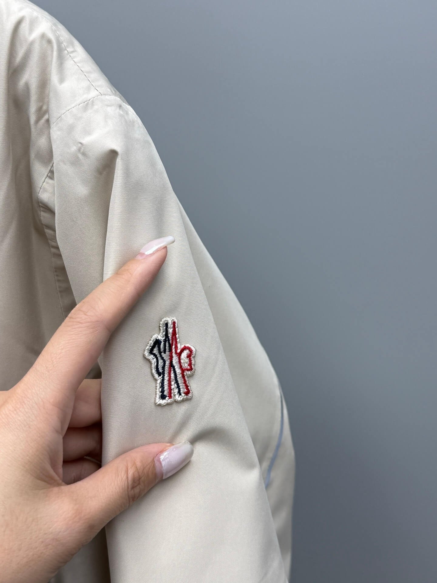 モンクレール メンズ ダウンジャケット スーパーコピー 注目商品 防寒