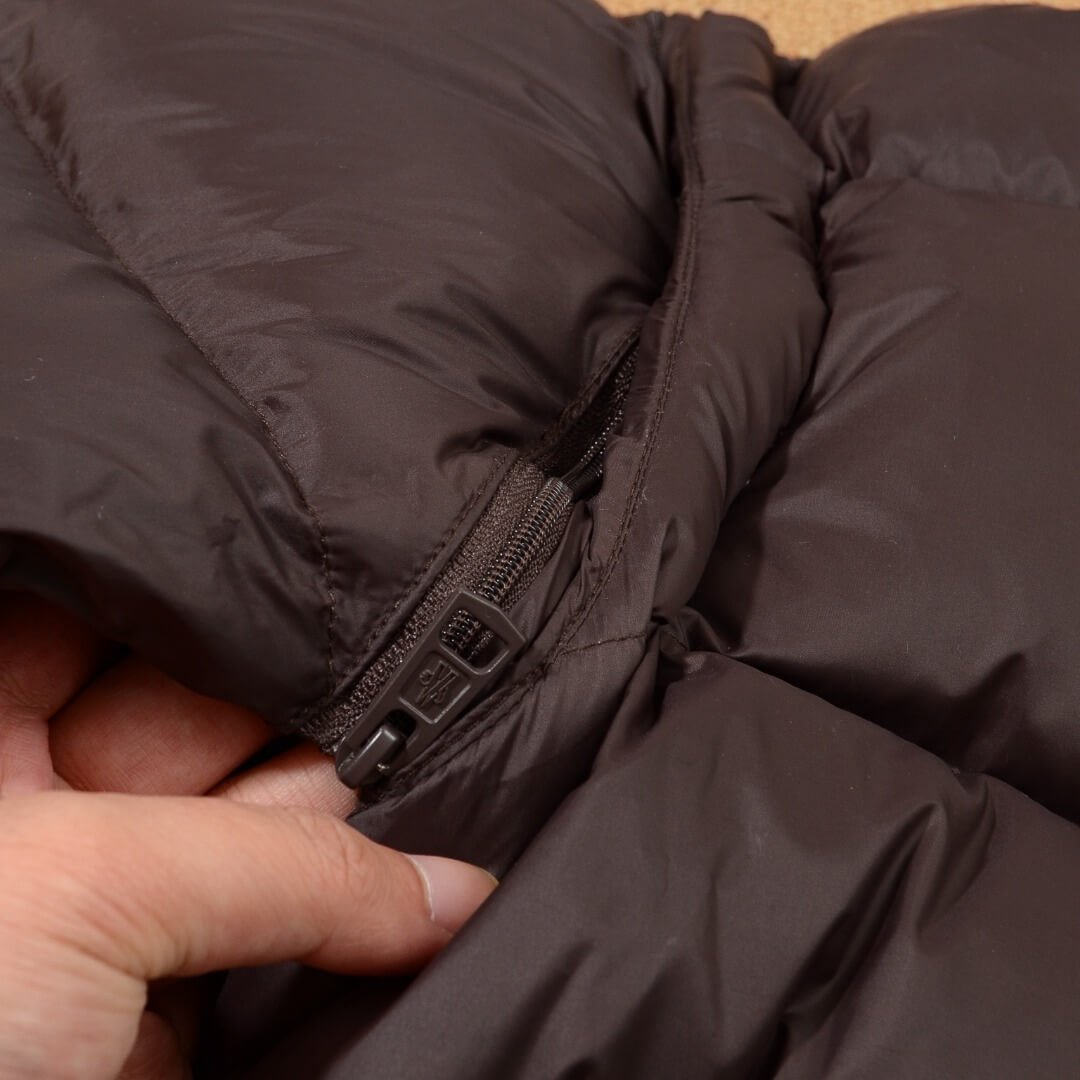 モンクレール メンズ ダウンジャケット コピー スタイリッシュ 軽やかな着心地