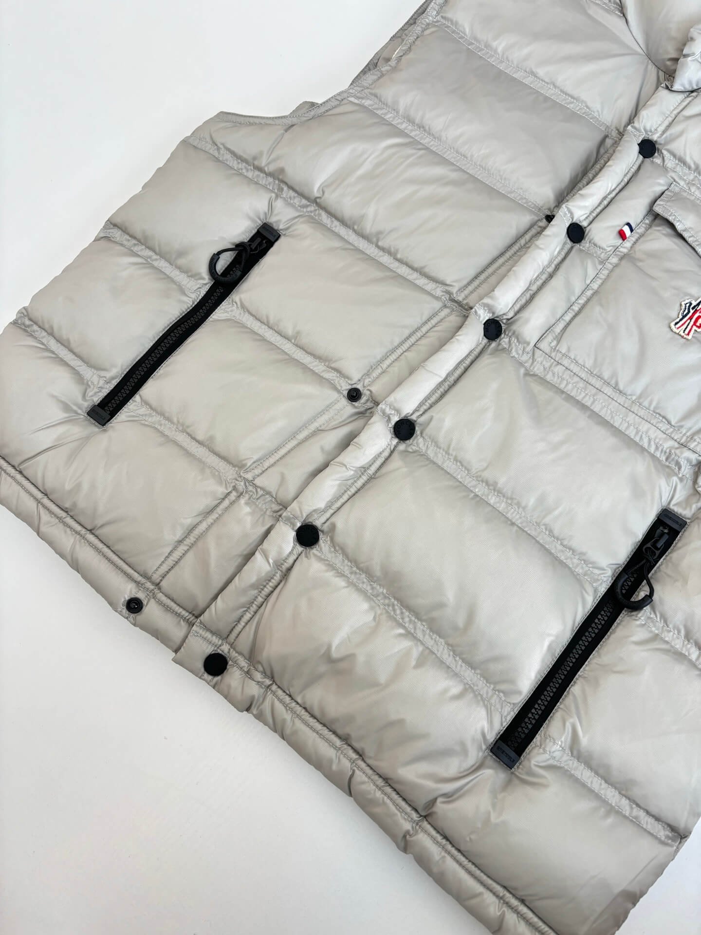 モンクレール メンズ ダウンジャケット コピー品 格安 上質な仕上がり