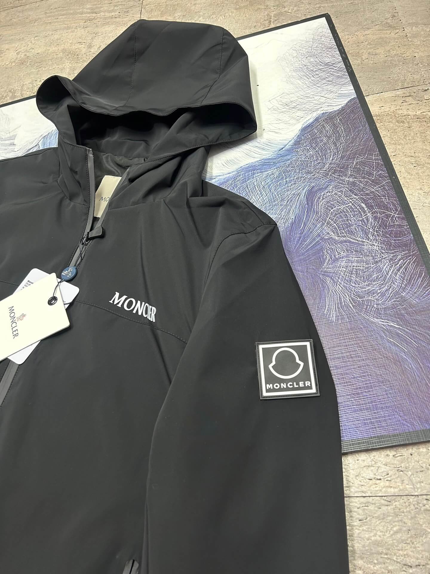 モンクレール メンズ ダウンジャケット コピー 高級感 絶賛発売中