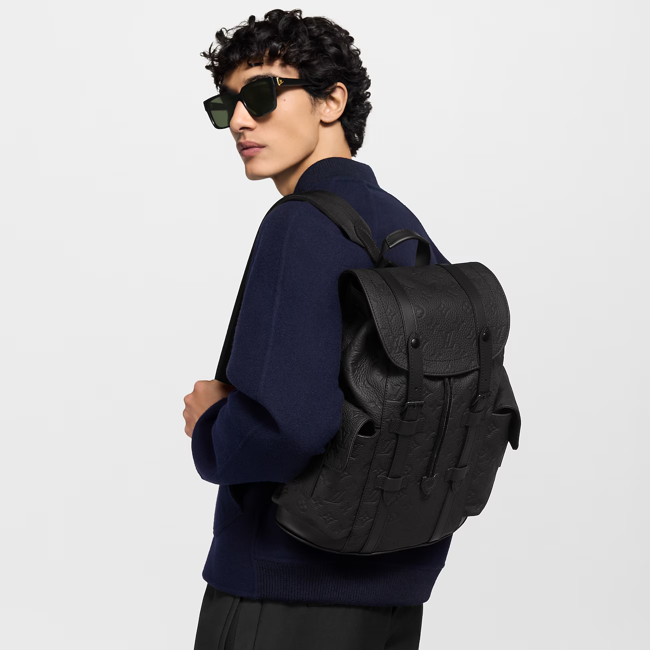 M20899 ルイヴィトン メンズ バックパック コピー 洗練されたデザイン 実用的