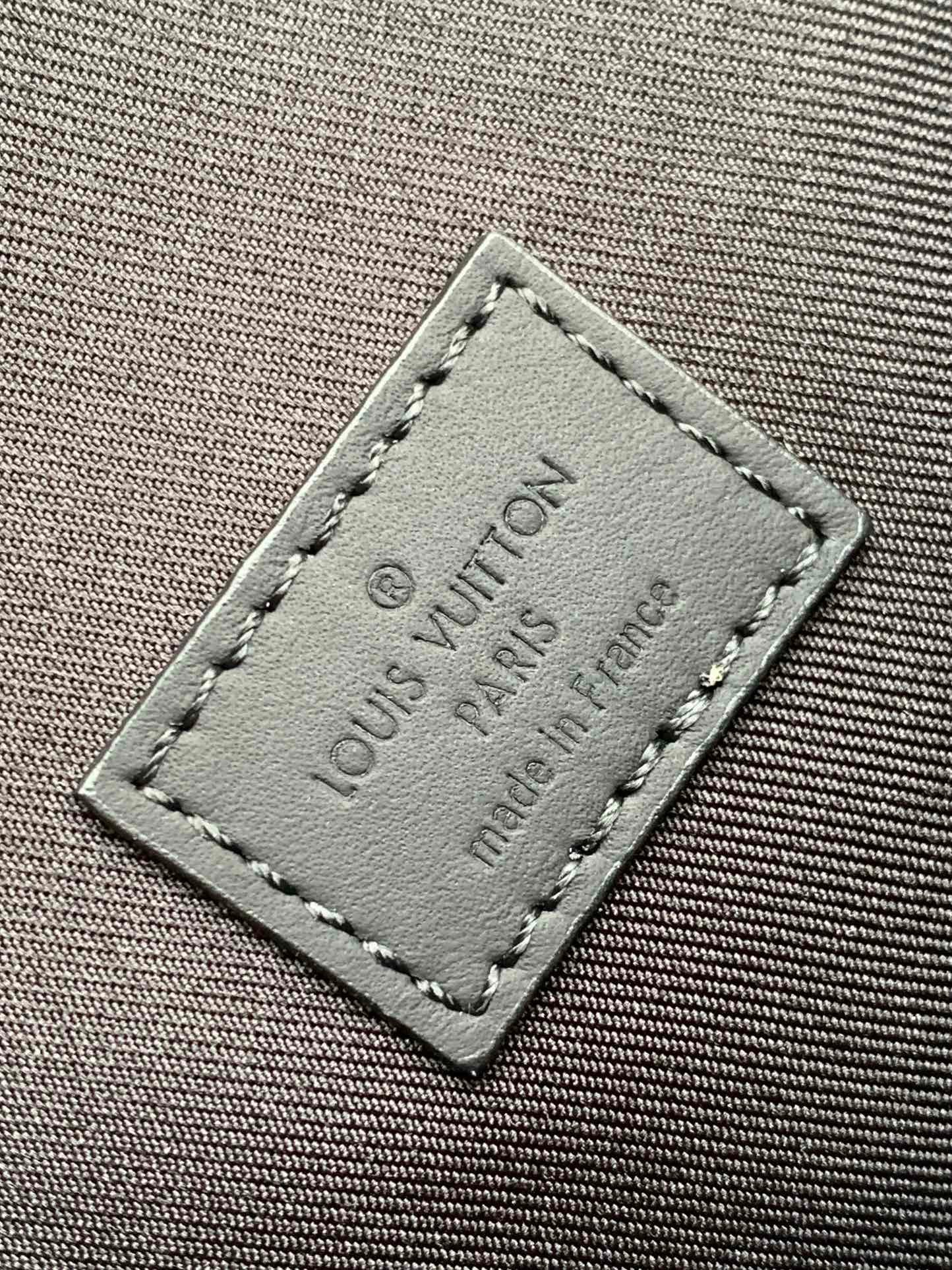 M81746 ルイヴィトン メンズ ショルダーバッグ コピー オンオフ兼用 軽量 - 画像 (9)