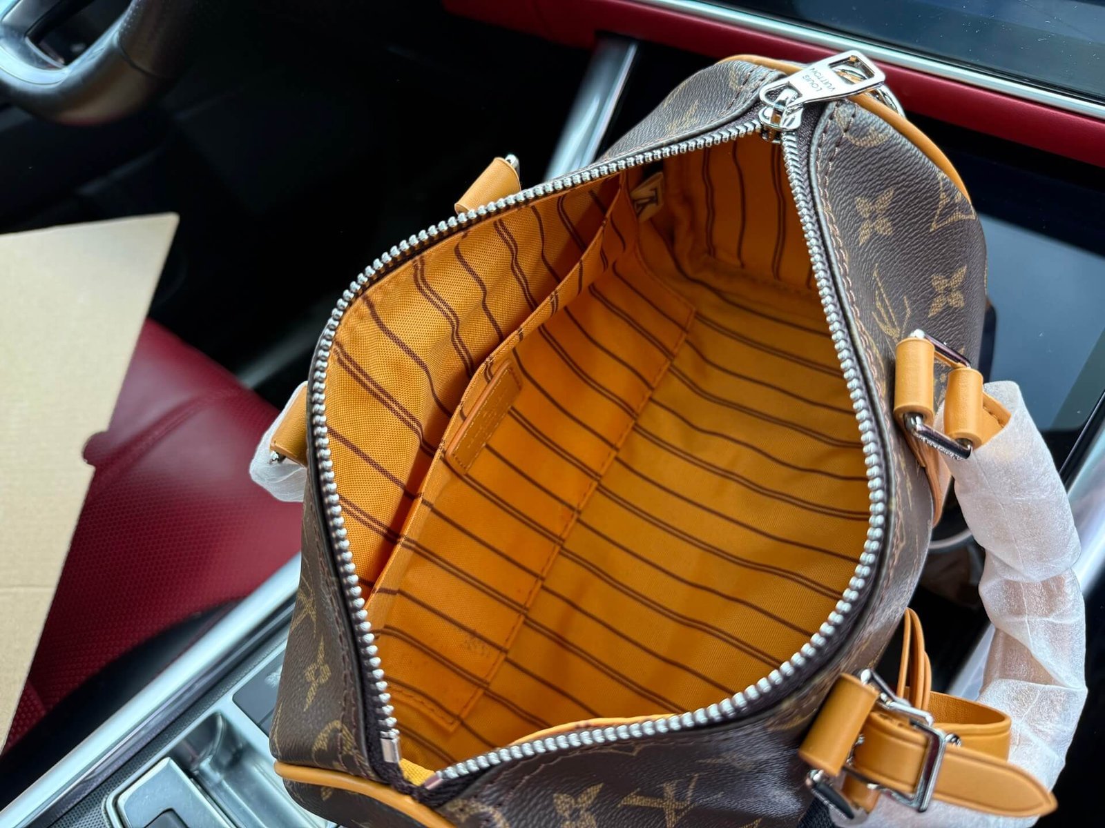 M12733 ルイヴィトン メンズ ショルダーバッグ コピー 洗練されたデザイン 実用的 - 画像 (9)