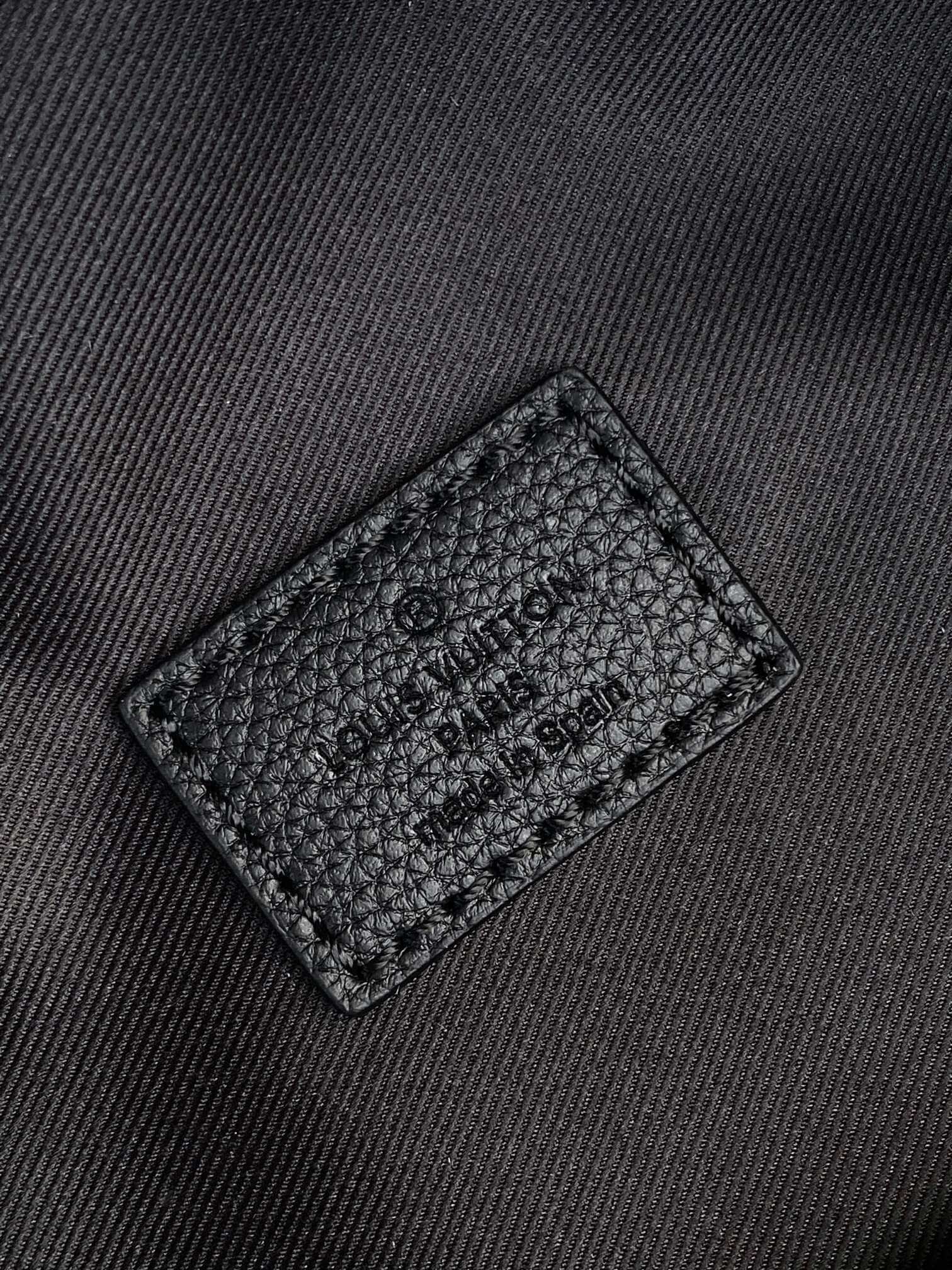 M46553 ルイヴィトン メンズ バックパック 偽物 洗練されたデザイン ファッション - 画像 (9)