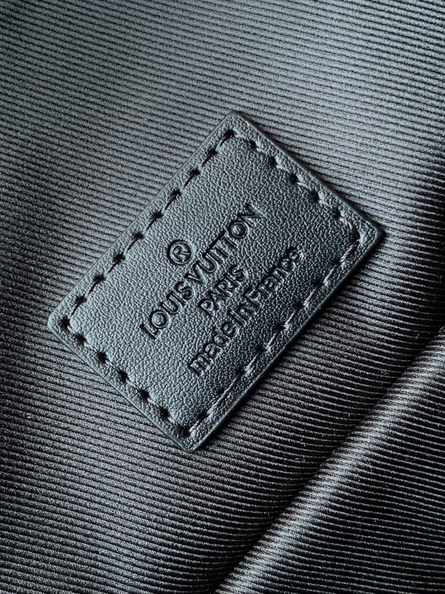 M21367 ルイヴィトン メンズ バックパック 偽物 ラグジュアリー感 シグネチャーデザイン - 画像 (8)