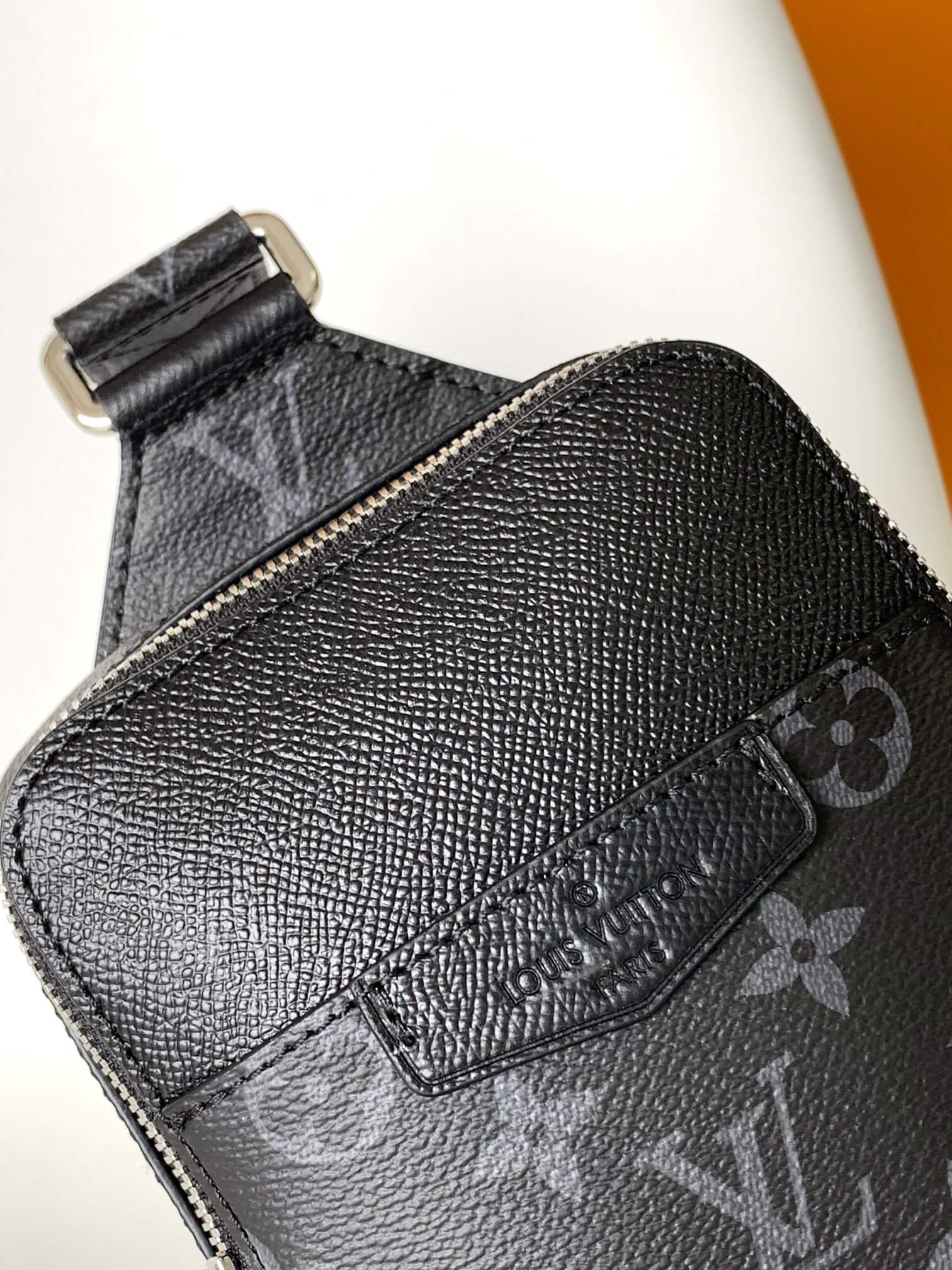 M30741 ルイヴィトン メンズ ショルダーバッグ スーパーコピー ラグジュアリー感 プレゼントにも最適 - 画像 (6)