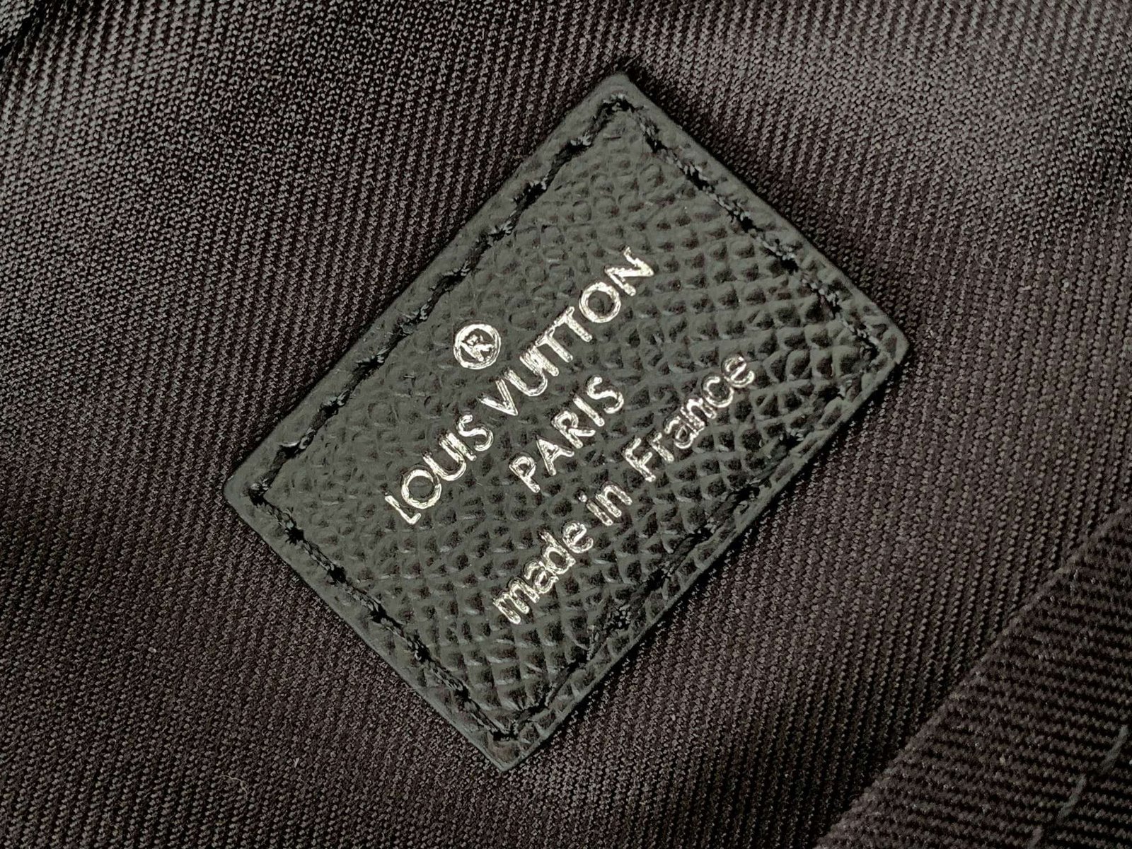 M30741 ルイヴィトン メンズ ショルダーバッグ スーパーコピー ラグジュアリー感 プレゼントにも最適 - 画像 (9)