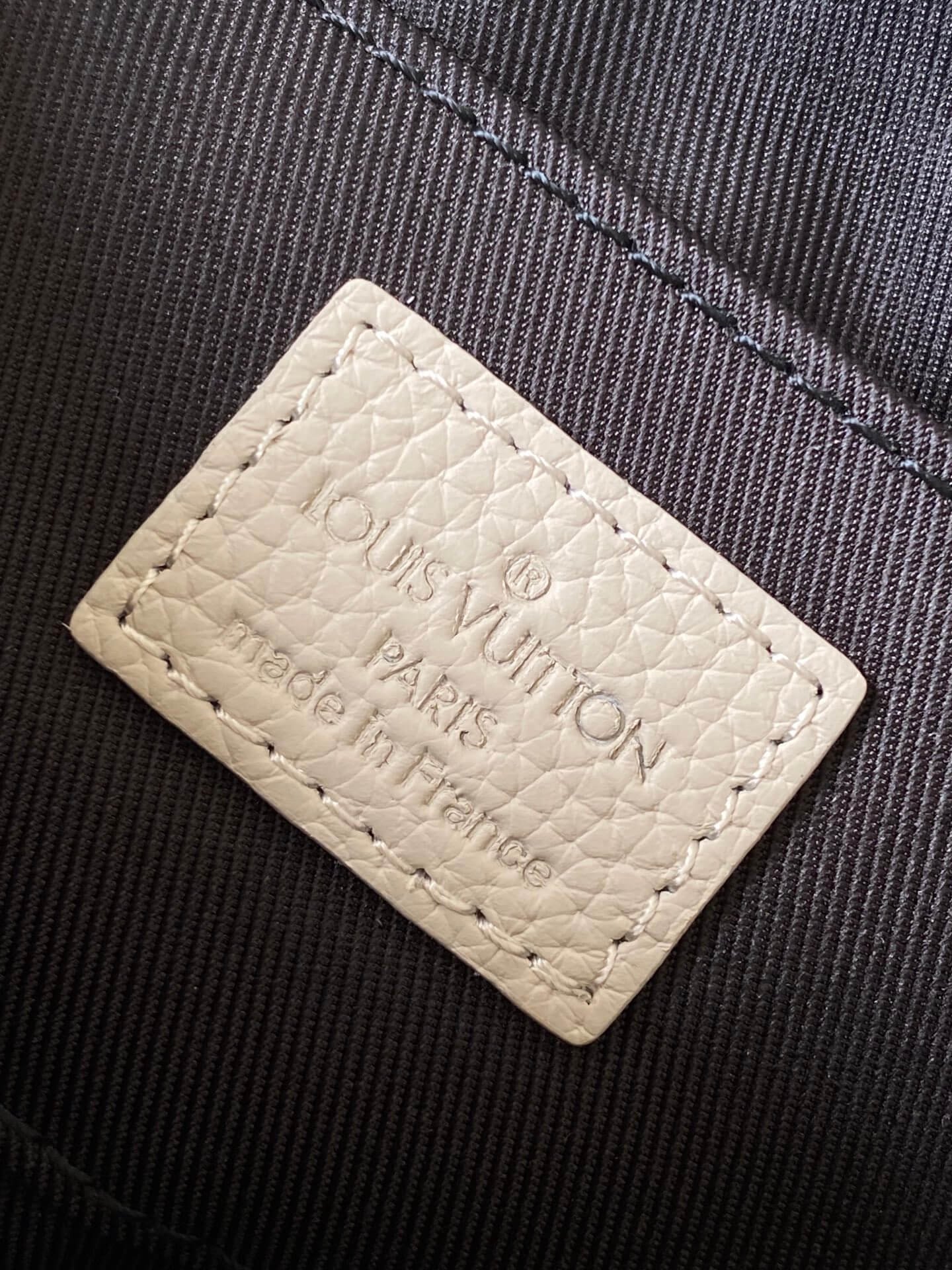 M14794 ルイヴィトン メンズ ショルダーバッグ スーパーコピー 軽量 上質な仕上がり - 画像 (9)