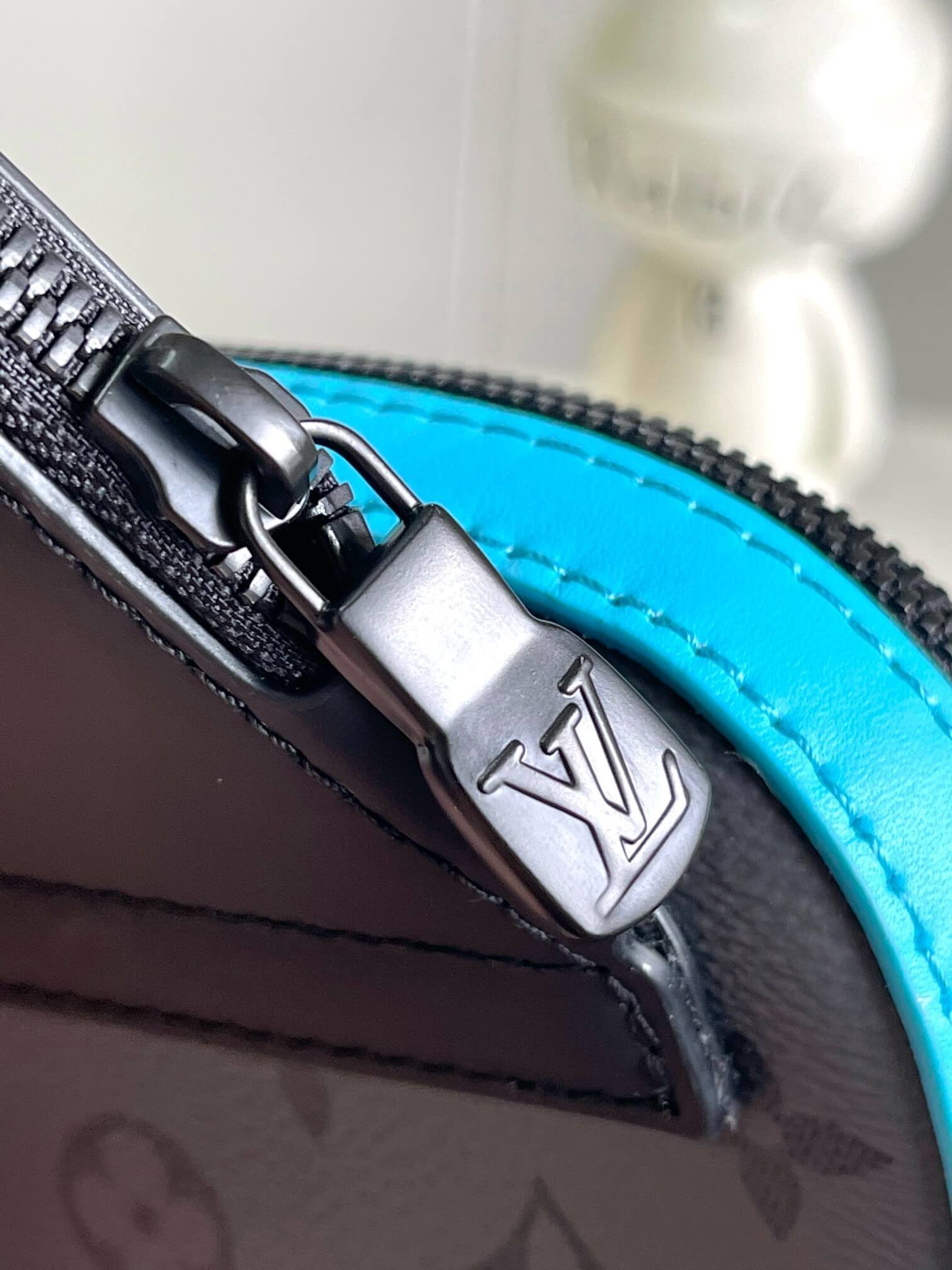 M11703 ルイヴィトン メンズ ショルダーバッグ 偽物 おしゃれ 洗練されたデザイン - 画像 (6)