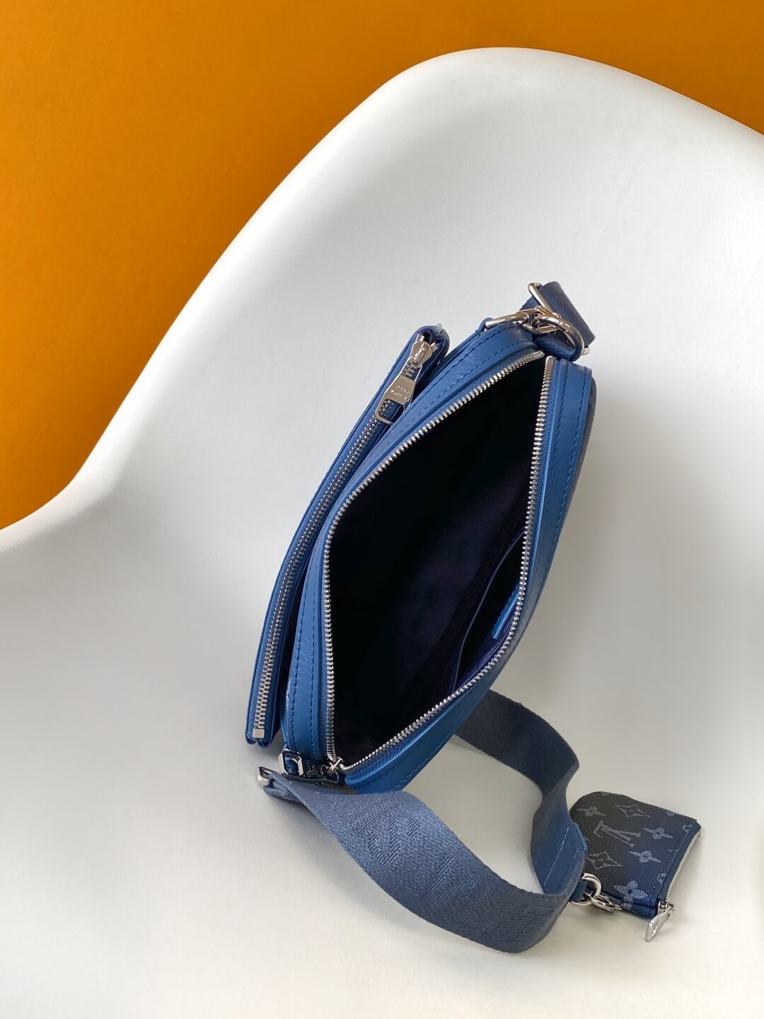 M30848 ルイヴィトン メンズ ショルダーバッグ スーパーコピー ラグジュアリー感 オンオフ兼用 - 画像 (8)