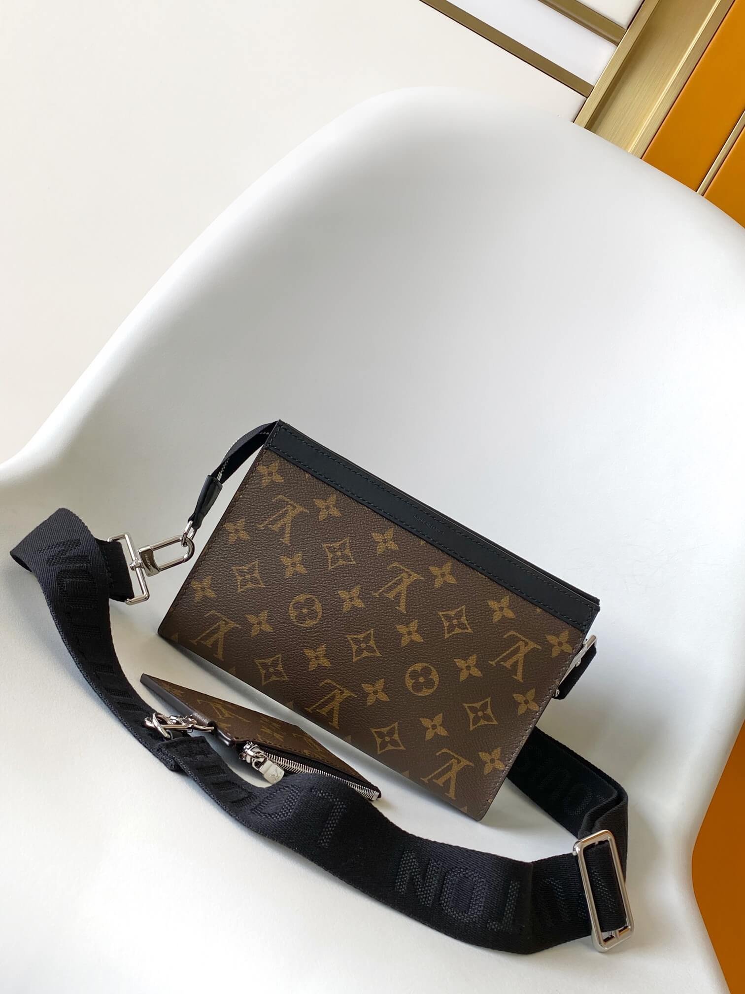 M14036 ルイヴィトン メンズ ショルダーバッグ コピー 持ち運び便利 シグネチャーデザイン - 画像 (3)