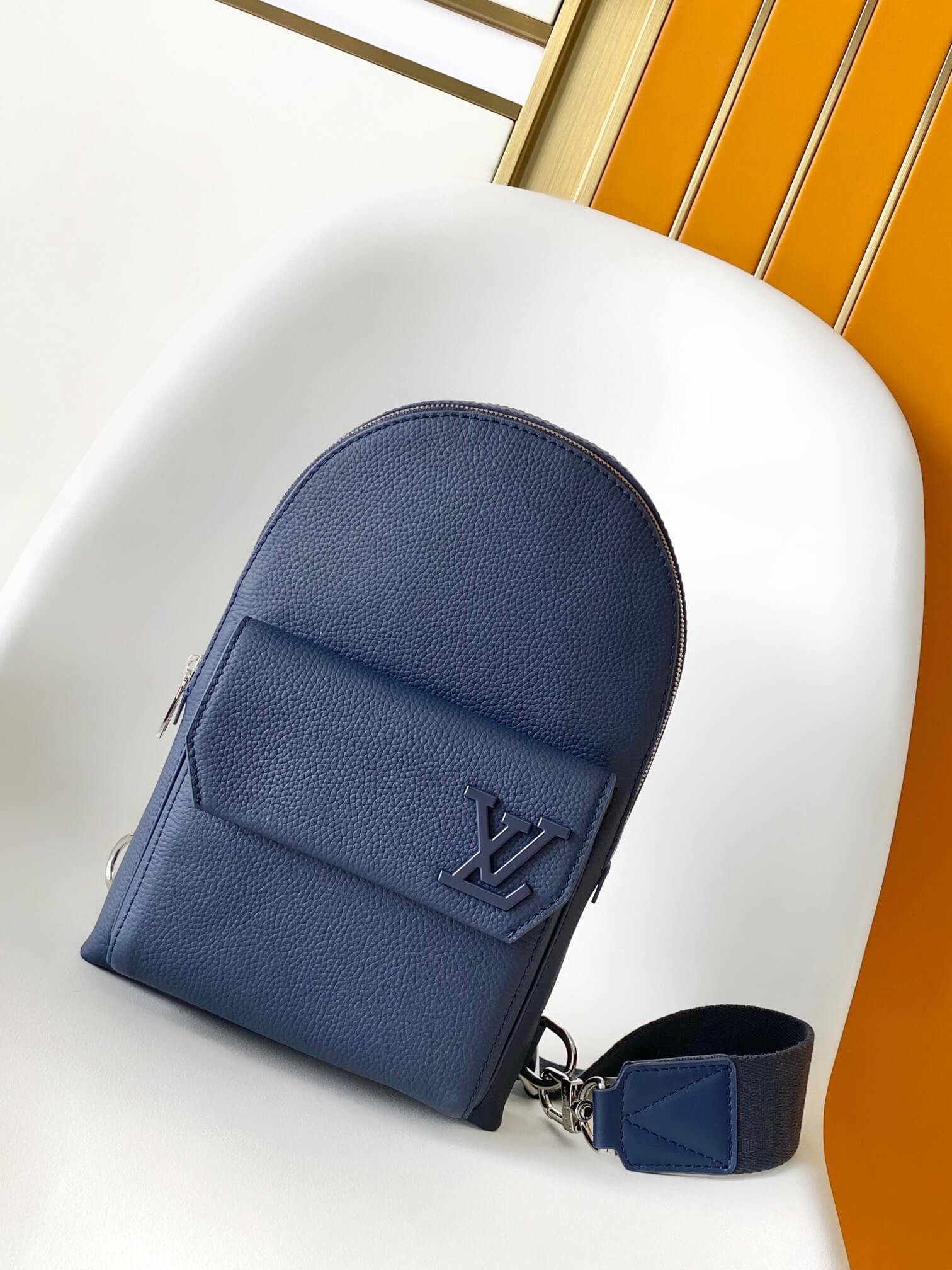 M23736 ルイヴィトン メンズ ショルダーバッグ コピー ハイクオリティ 最新モデル