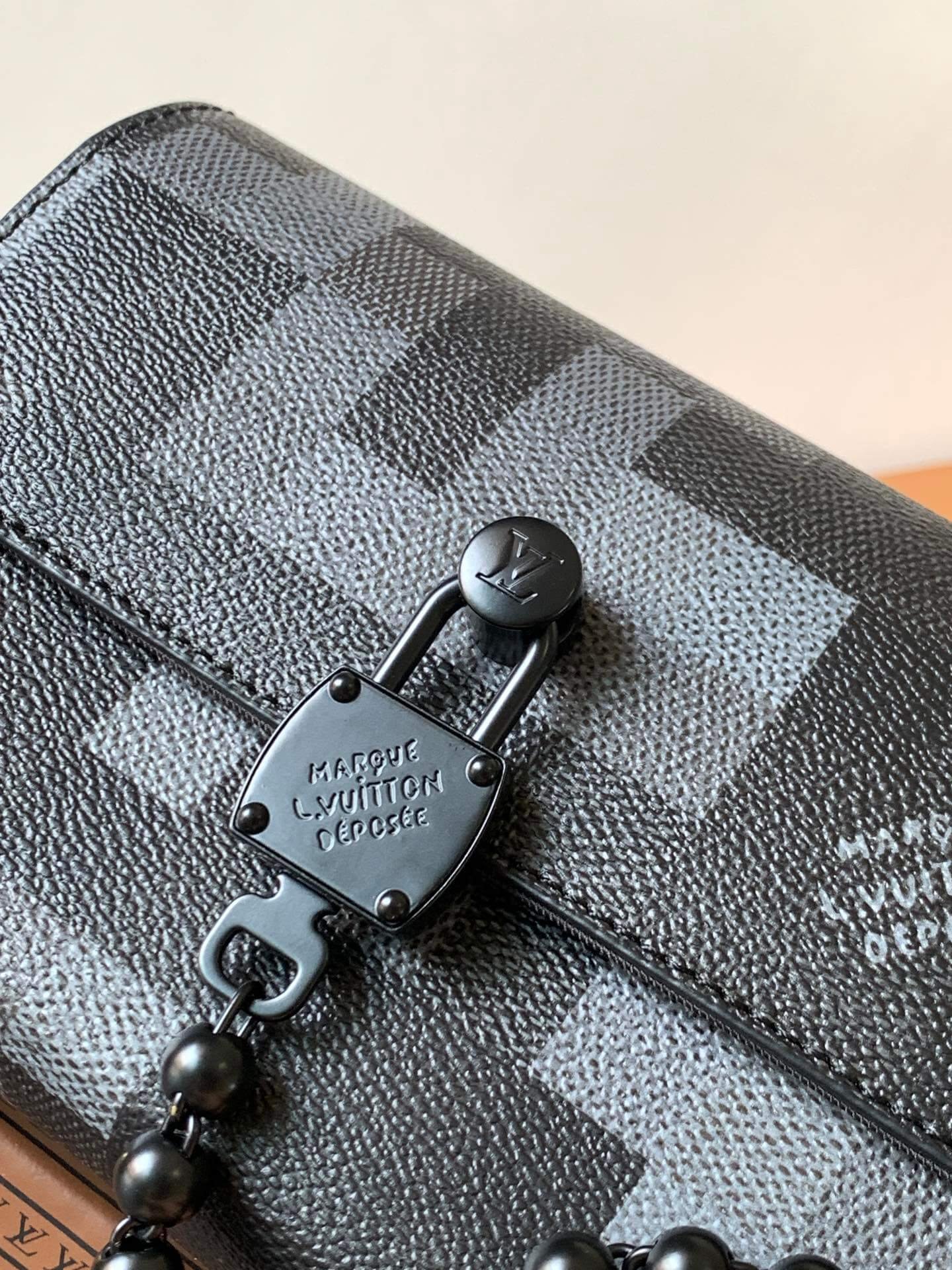 M14923 ルイヴィトン メンズ ショルダーバッグ スーパーコピー トレンド 上品な印象 - 画像 (5)