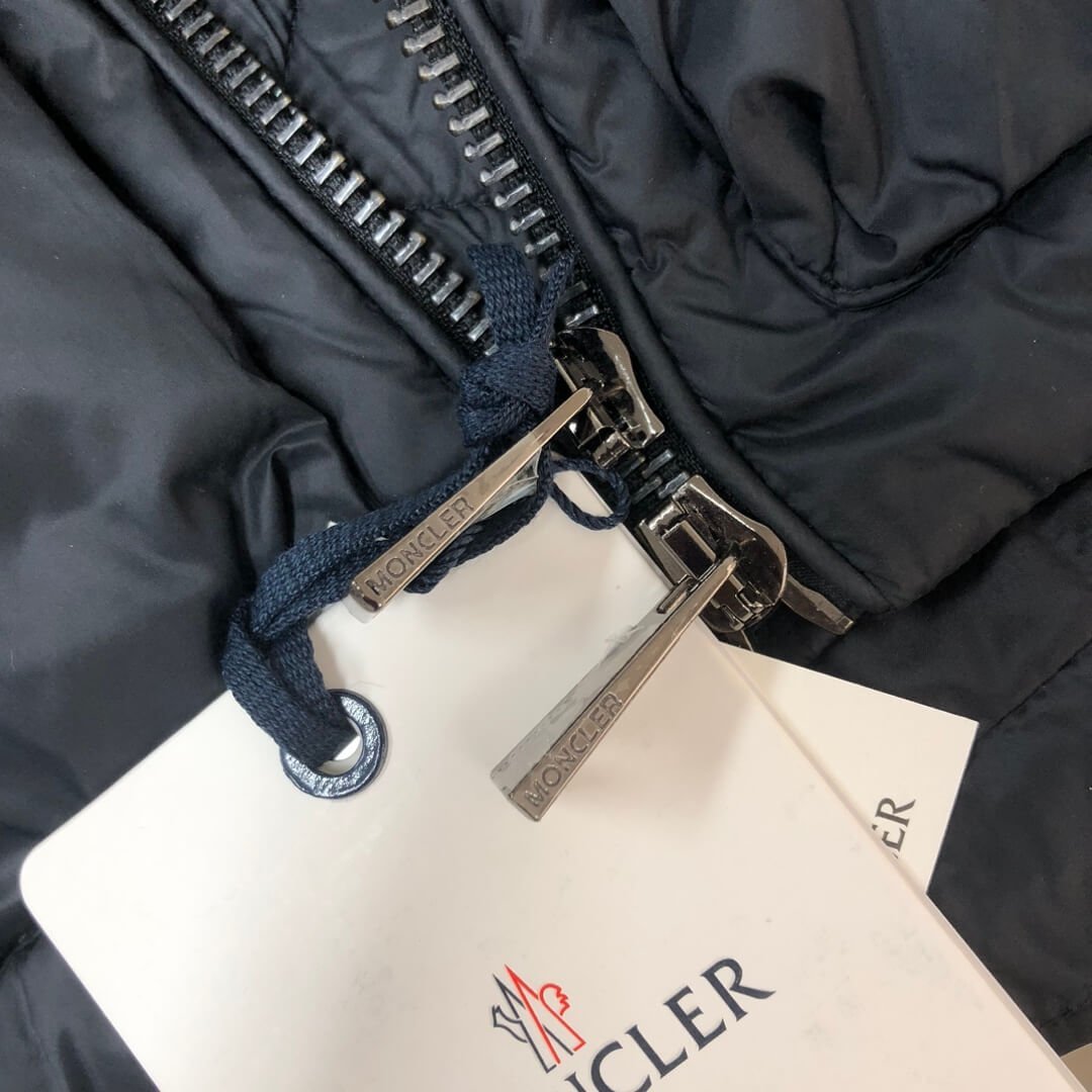 モンクレール メンズ ダウンジャケット コピー ベストセラー 高評価 - 画像 (5)