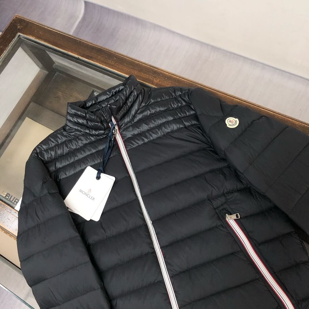 モンクレール メンズ ダウンジャケット コピー 大特価 ハイクオリティ - 画像 (3)