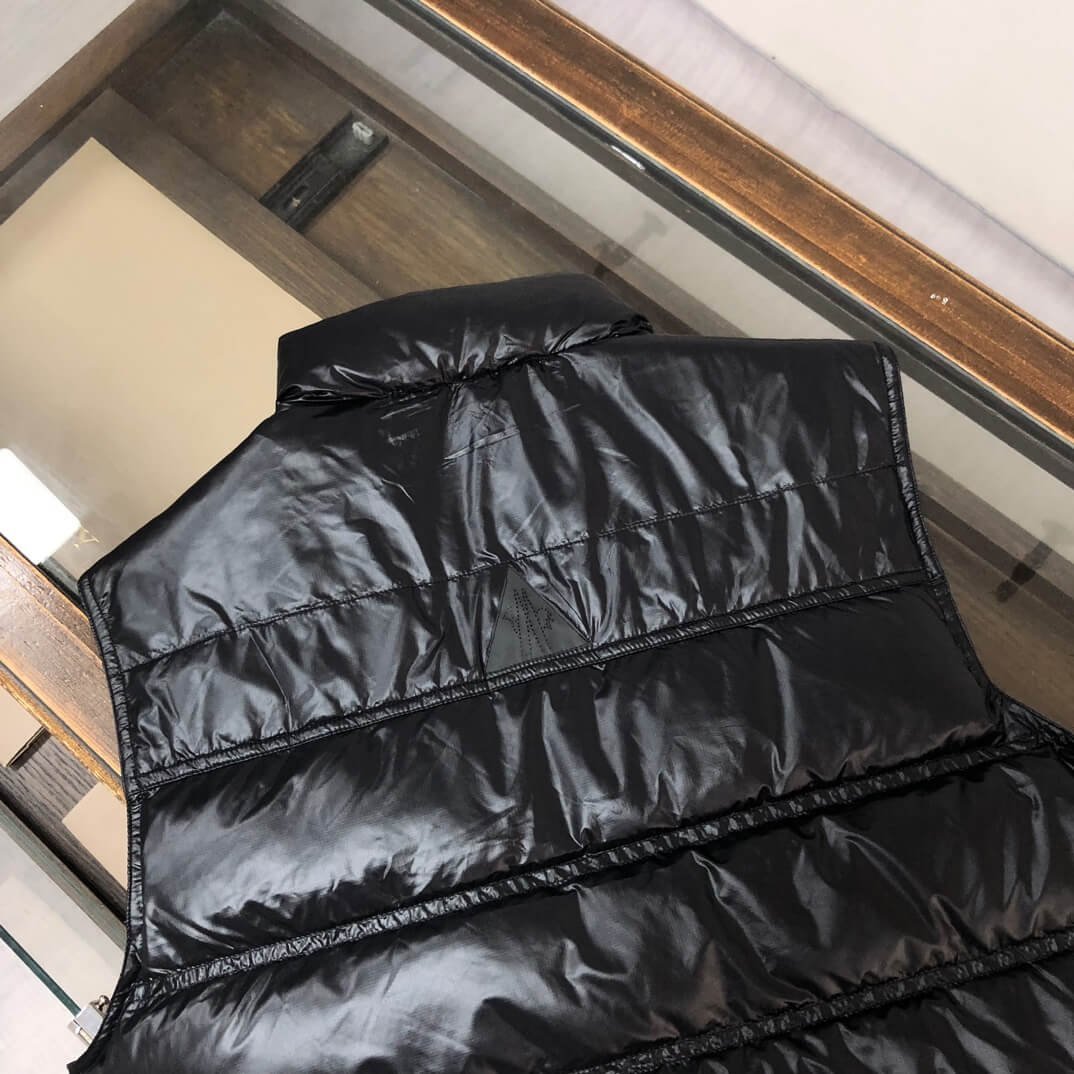 モンクレール メンズ ダウンジャケット 偽物 季節限定 ダウン - 画像 (8)