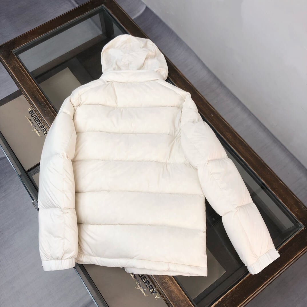 モンクレール メンズ ダウンジャケット コピー スタイリッシュ 軽やかな着心地 - 画像 (7)