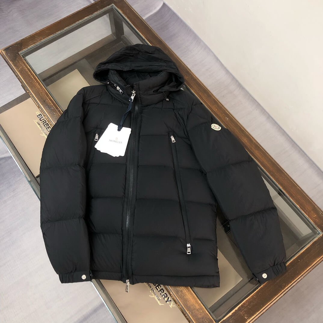 モンクレール メンズ ダウンジャケット スーパーコピー セール 大特価