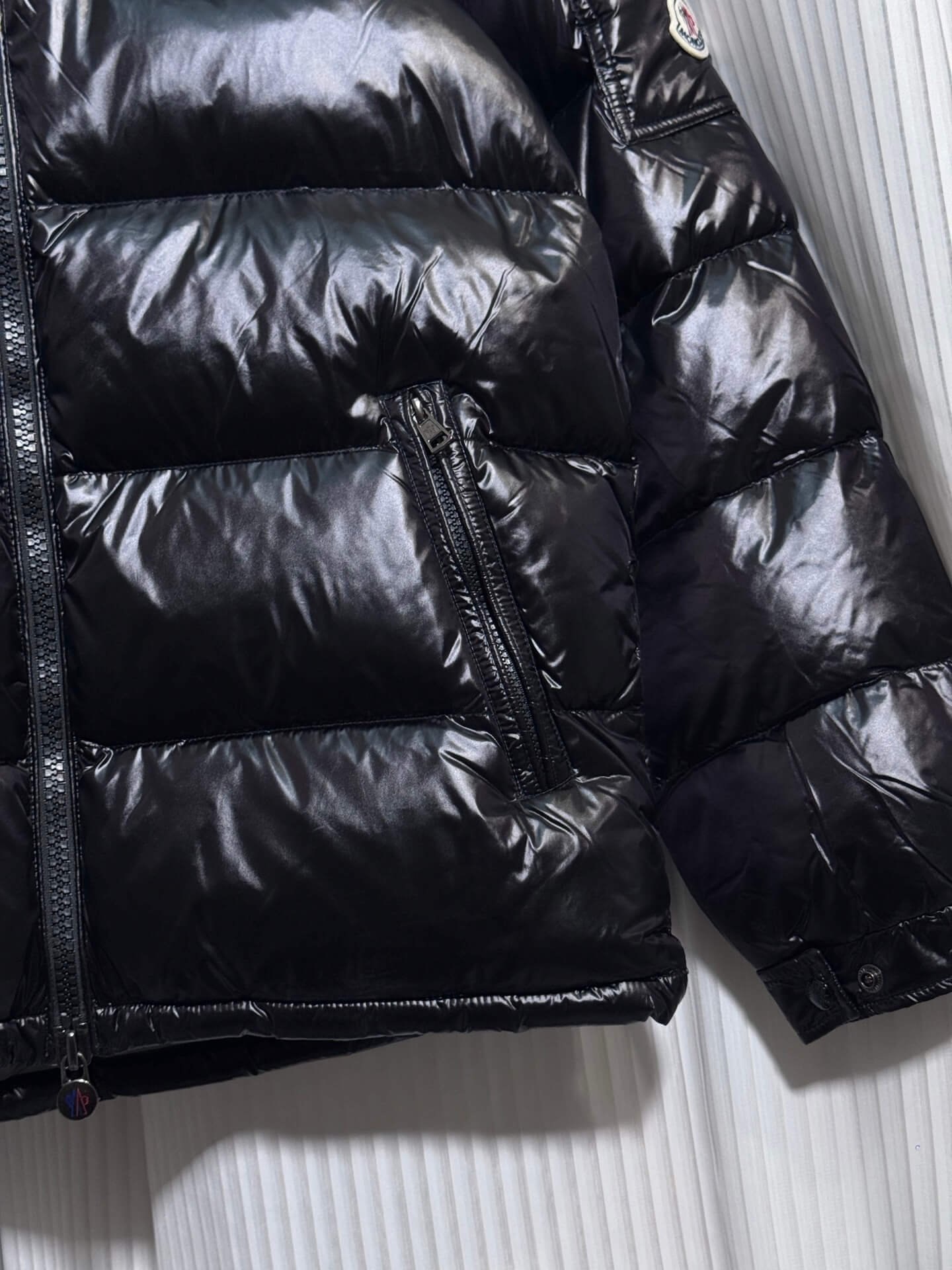 モンクレール メンズ ダウンジャケット コピー 軽やかな着心地 冬 - 画像 (4)