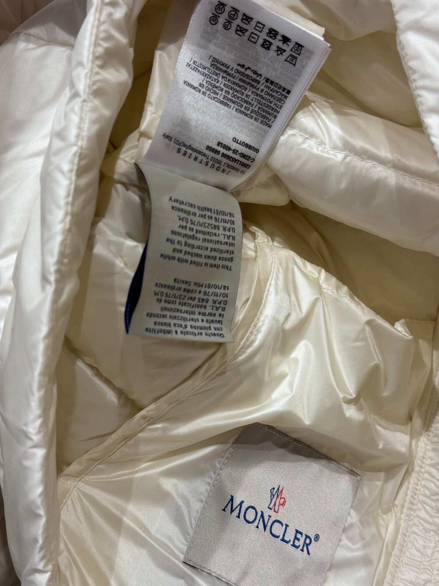 モンクレール メンズ ダウンジャケット コピー 最新モデル ベストセラー - 画像 (6)