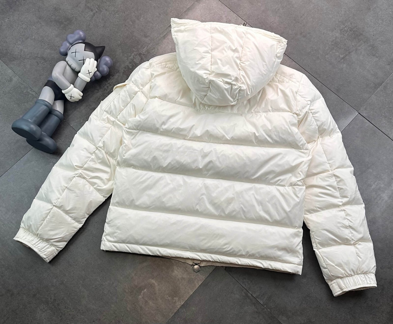 モンクレール メンズ ダウンジャケット スーパーコピー ベストセラー 特価 - 画像 (3)