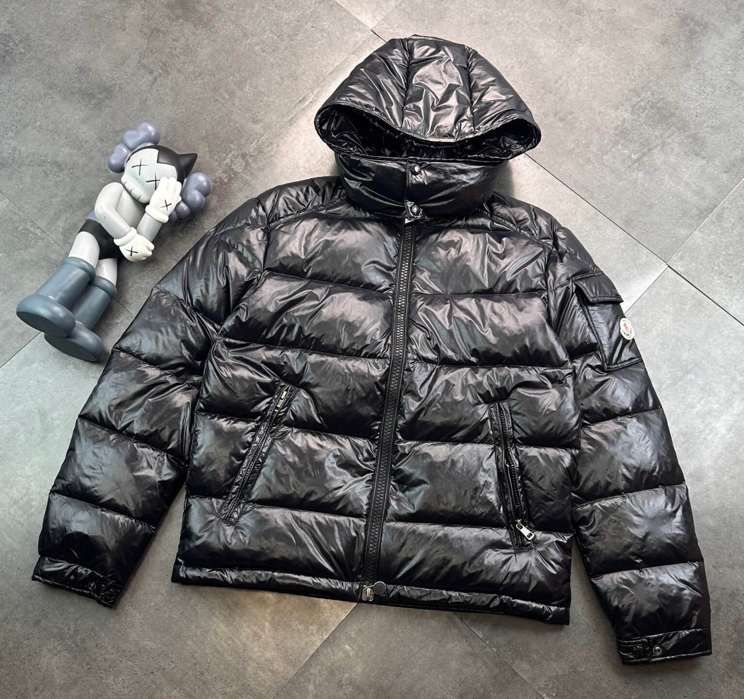 モンクレール メンズ ダウンジャケット コピー品 防風 ハイクオリティ