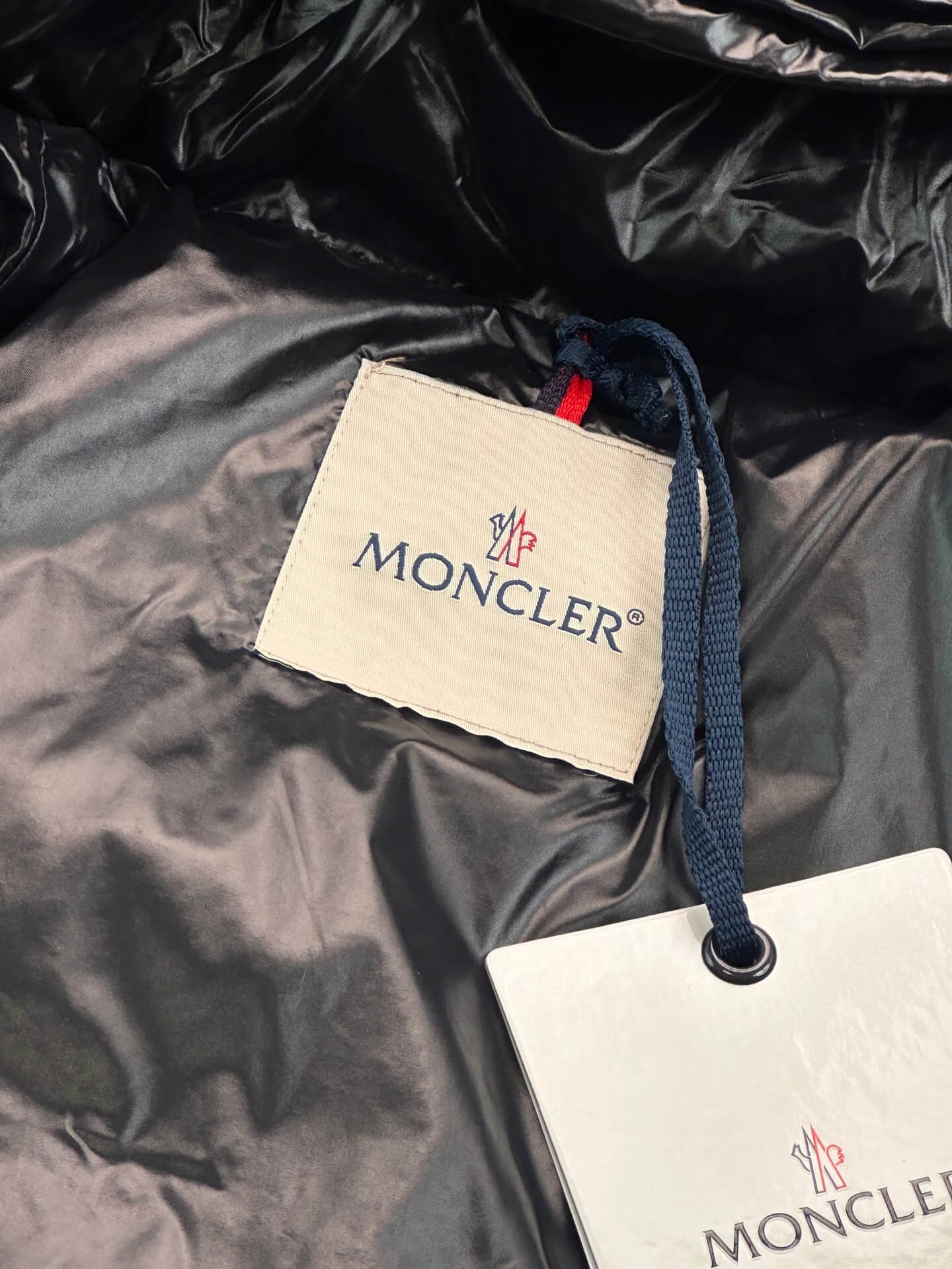 モンクレール メンズ ダウンジャケット コピー品 防風 ハイクオリティ - 画像 (4)