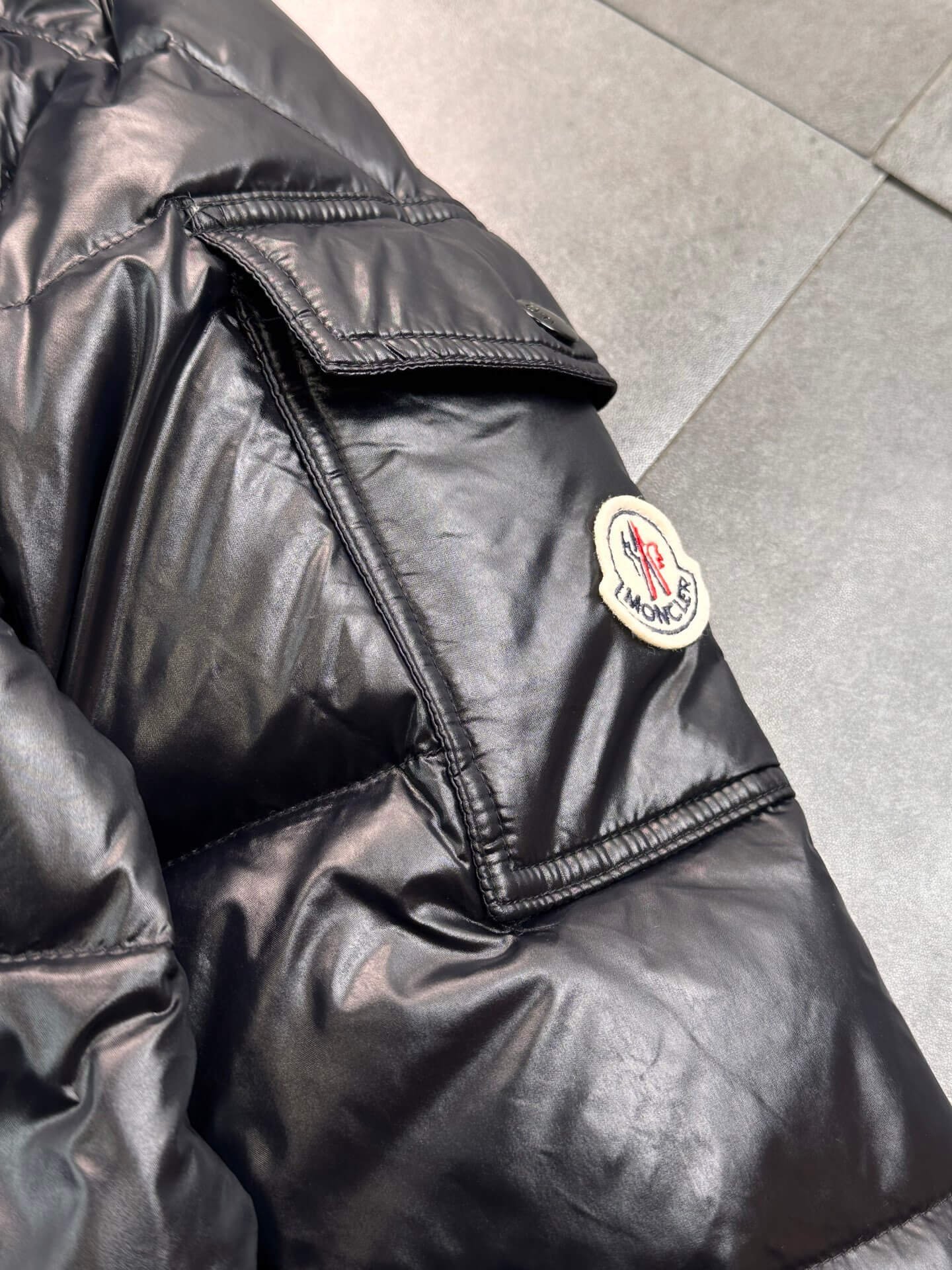 モンクレール メンズ ダウンジャケット コピー品 防風 ハイクオリティ - 画像 (6)