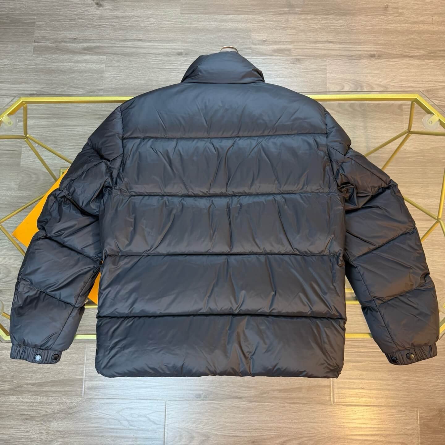 モンクレール メンズ ダウンジャケット コピー品 品質保証 アウトドアに最適 - 画像 (3)