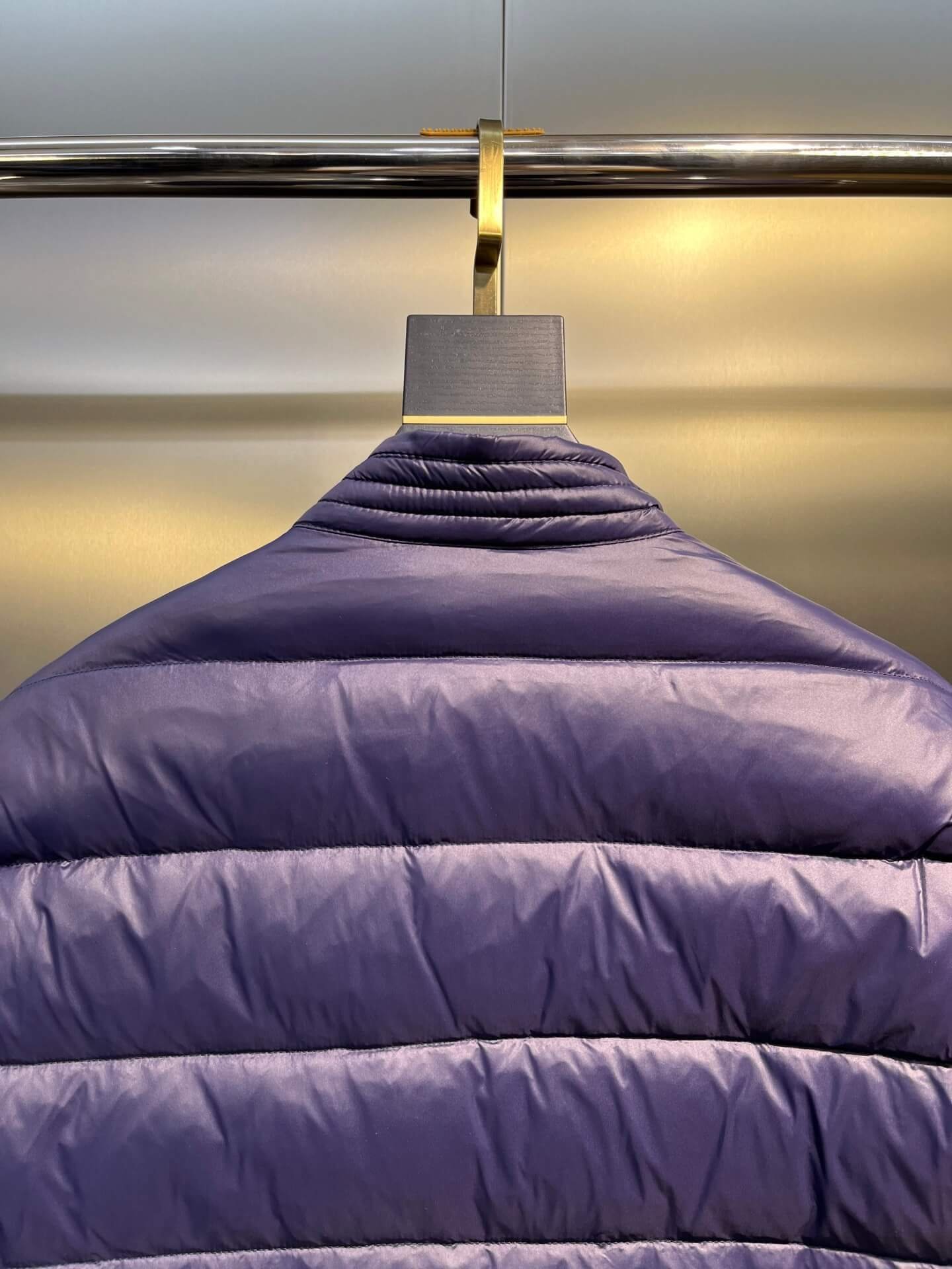 モンクレール メンズ ダウンジャケット スーパーコピー N級品 アウトドアに最適 - 画像 (6)