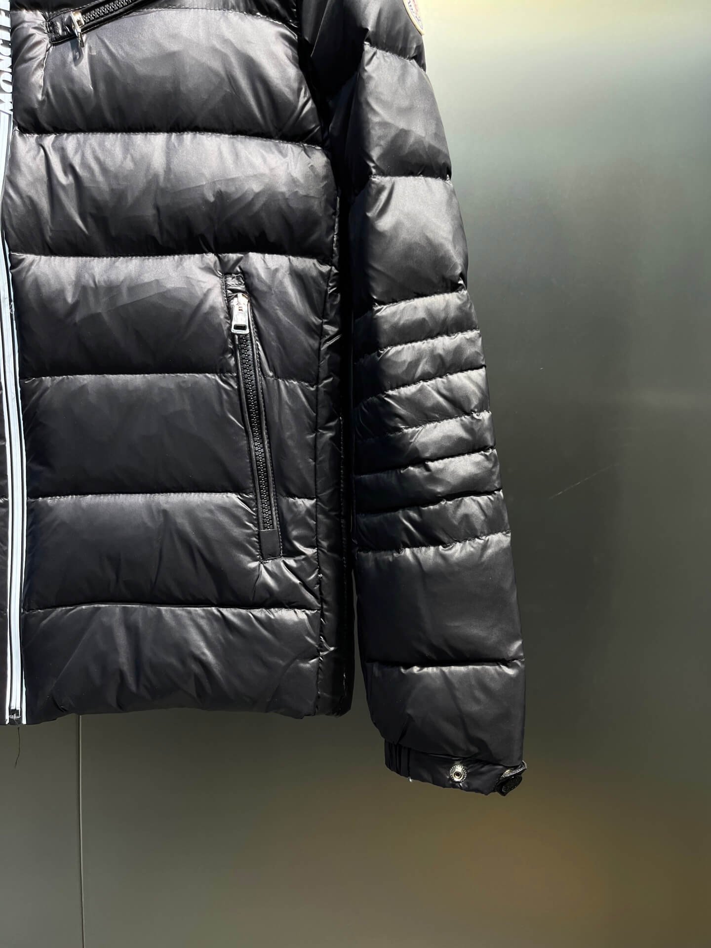 モンクレール メンズ ダウンジャケット 偽物 正規品品質 送料無料 - 画像 (6)