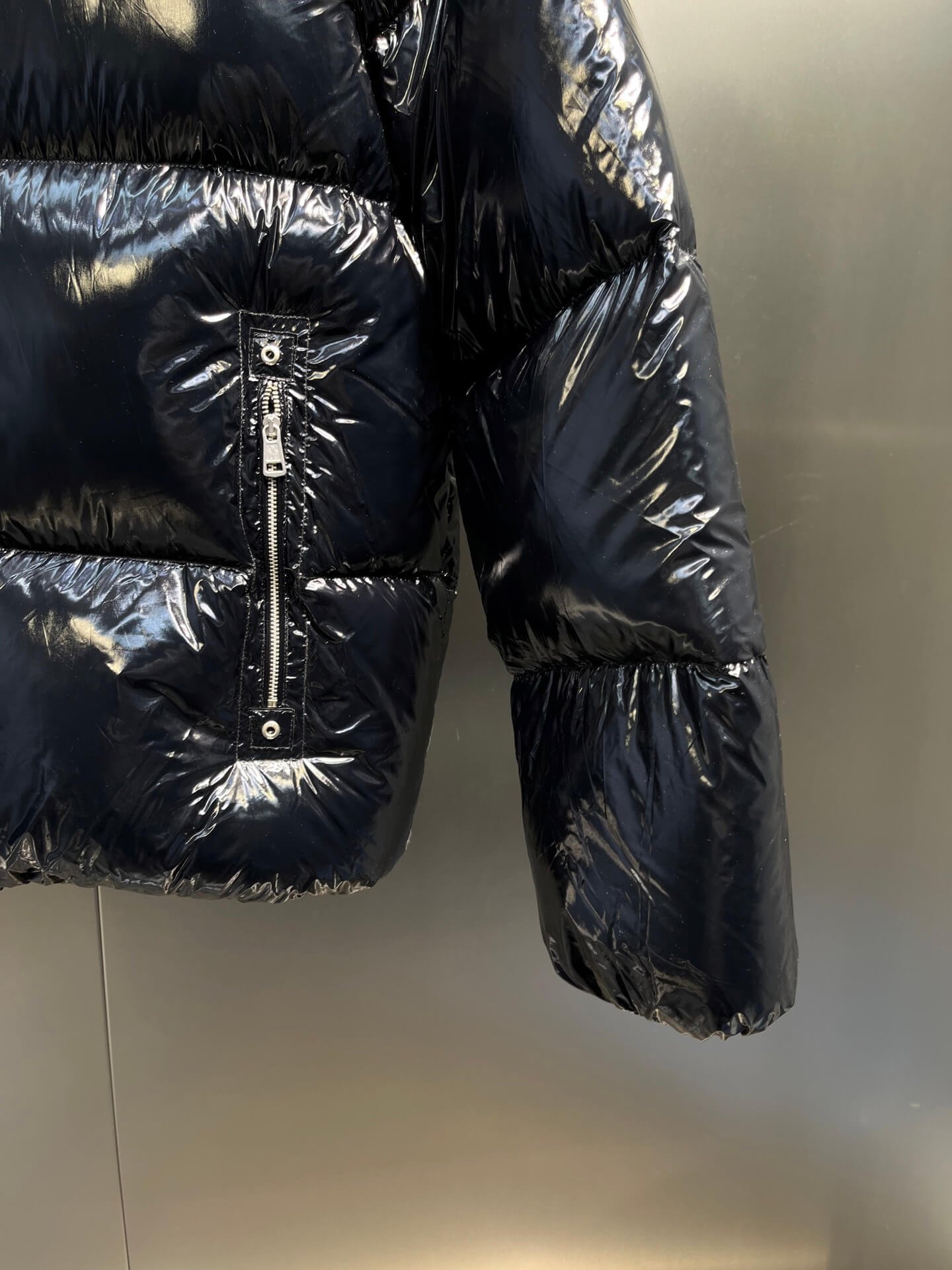 モンクレール メンズ ダウンジャケット コピー カジュアルスタイル 防風 - 画像 (3)