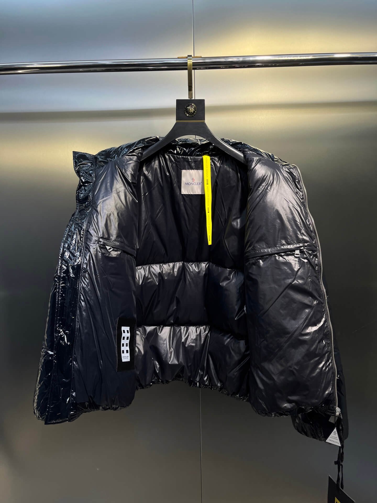 モンクレール メンズ ダウンジャケット コピー カジュアルスタイル 防風 - 画像 (6)